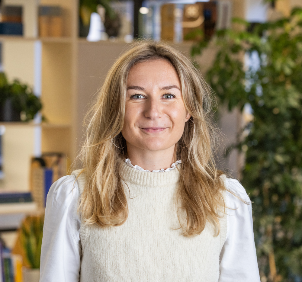 Headshot of Alex Carron Brown